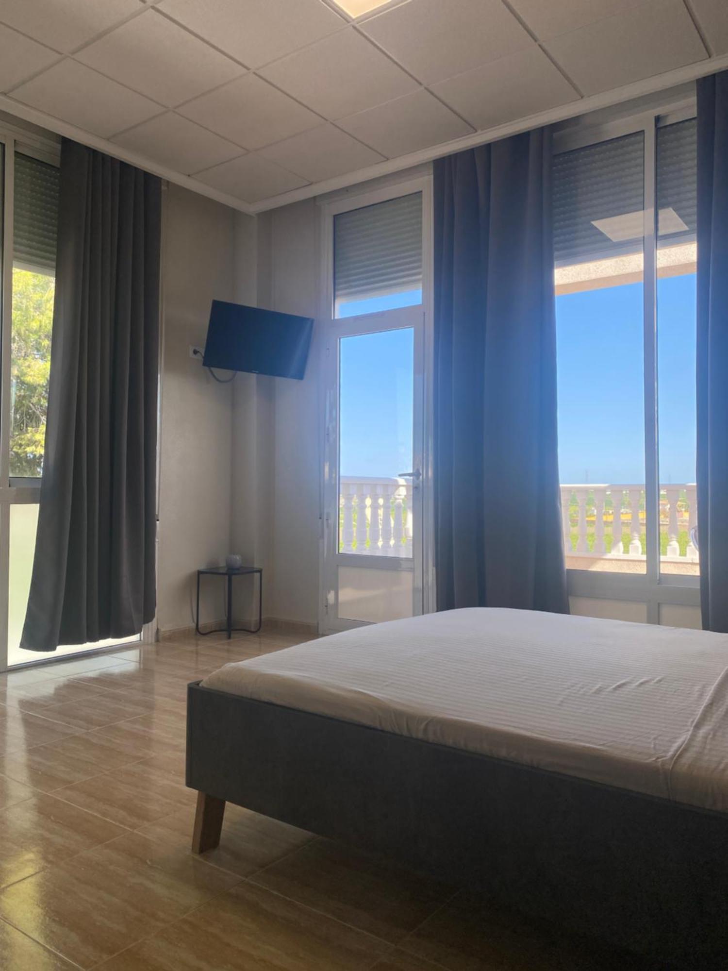 Hotel La Oficina Сан Мигел де Салинас Екстериор снимка